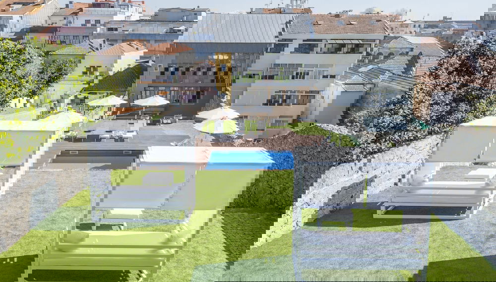 Primary image