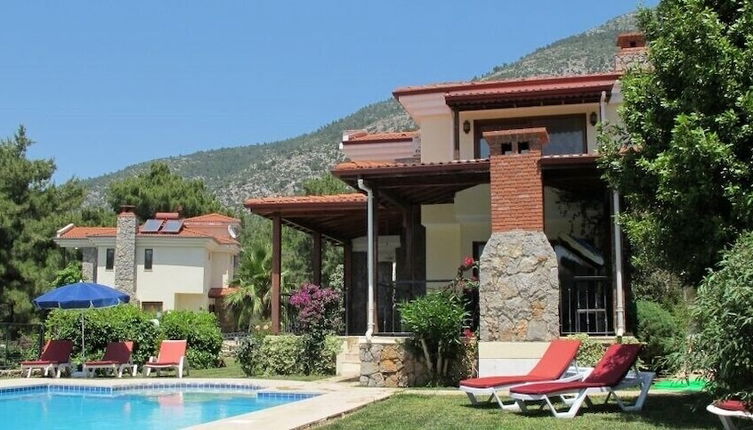 Foto 1 - Villa AX20 by JoyLettings