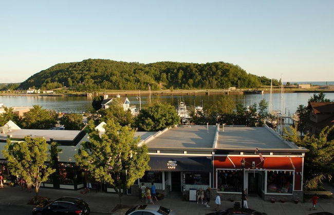 Downtown Condo With Lake & BAY Views - Foto 8