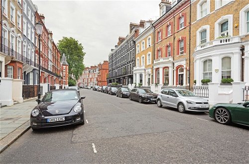 Photo 22 - Bright 2 Bedroom Apartment in South Kensington