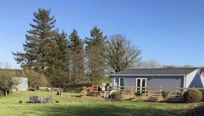 Photo 1 - Stunning 2-bed Cottage Countryside Outside Ayr