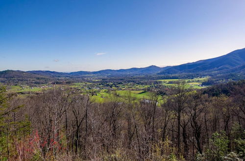 Photo 4 - Big Bear Lodge in Sevierville