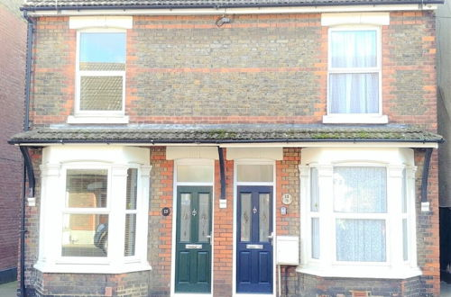 Photo 1 - 3-bed House With Superfast Wi-fi, DW Lettings 15vr