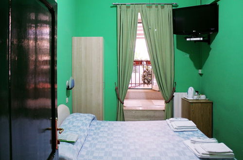 Photo 2 - A Roma San Pietro Best Bed