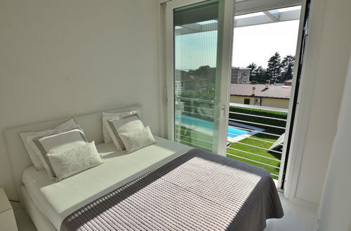 Foto 1 - The White Apartment With Pool