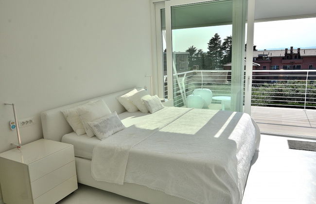 The White Apartment With Pool - Foto 2