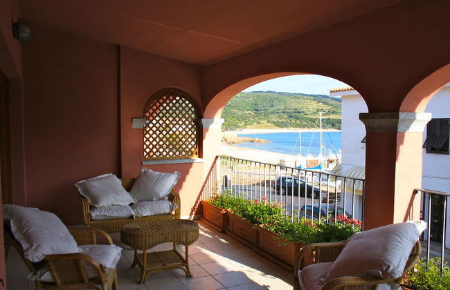 Isola Rossa Borgo Mare - Agenzia Isola Rossa - Foto 1