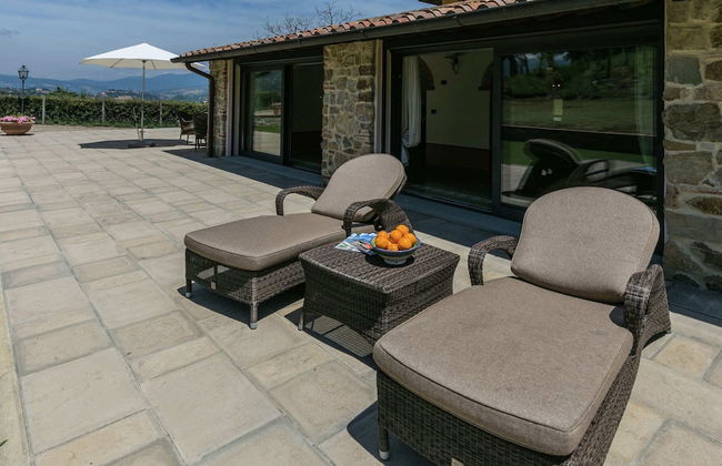 Luxury Villas in Poppi With Heated Pool - Photo 36