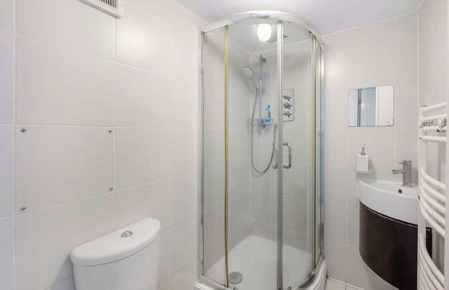 2 Bedroom W/ensuites-sleeps 6, 20min to Citycentre - Foto 23