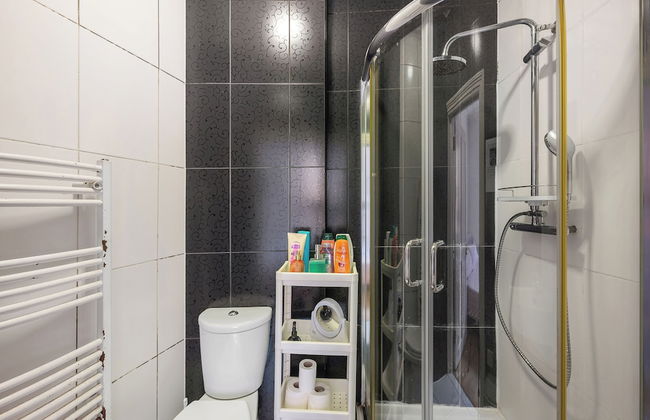 2 Bedroom W/ensuites-sleeps 6, 20min to Citycentre - Foto 25