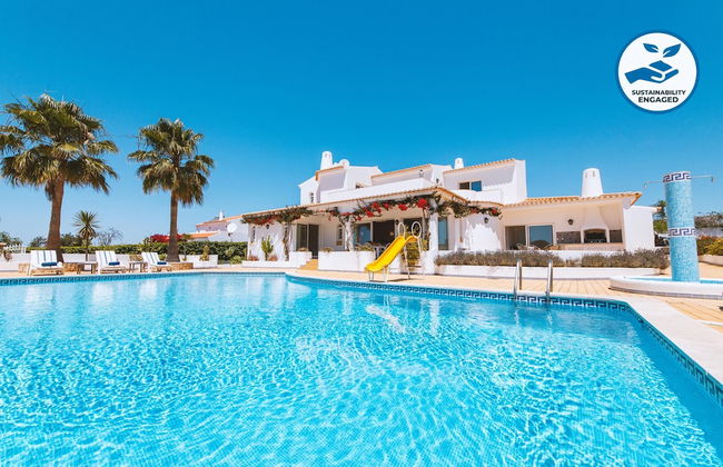 Villa Serena - Photo 1