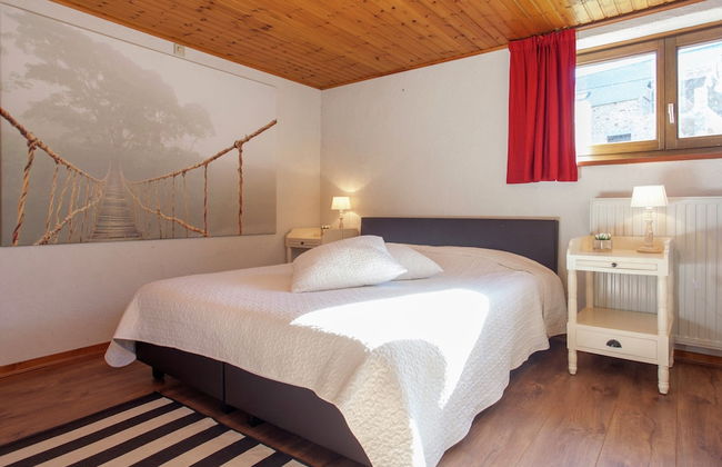 Vintage Villa With Private Garden in Rendeux - Foto 20