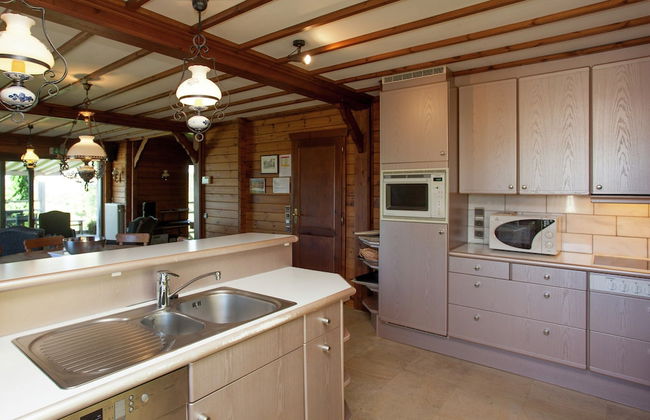 Vintage Villa With Private Garden in Rendeux - Foto 31