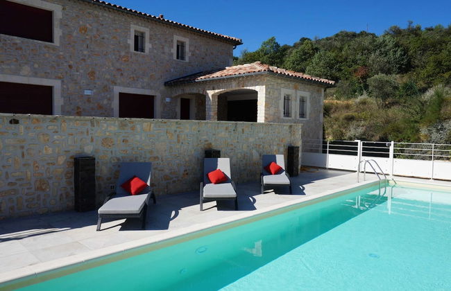 Magnificent Villa in Saint-ambroix With Private Pool - Photo 1