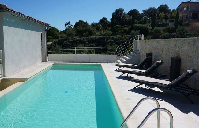 Magnificent Villa in Saint-ambroix With Private Pool - Photo 37