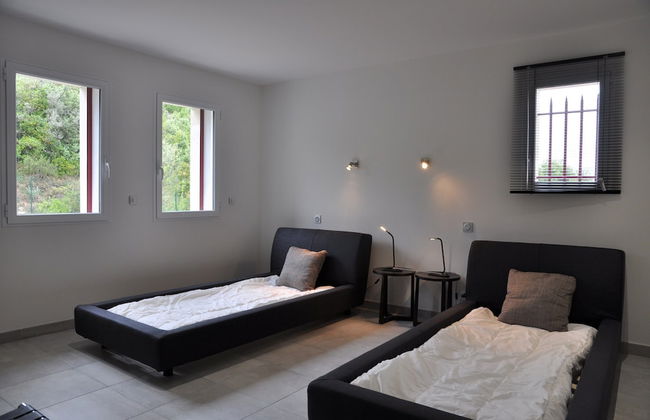 Magnificent Villa in Saint-ambroix With Private Pool - Photo 13