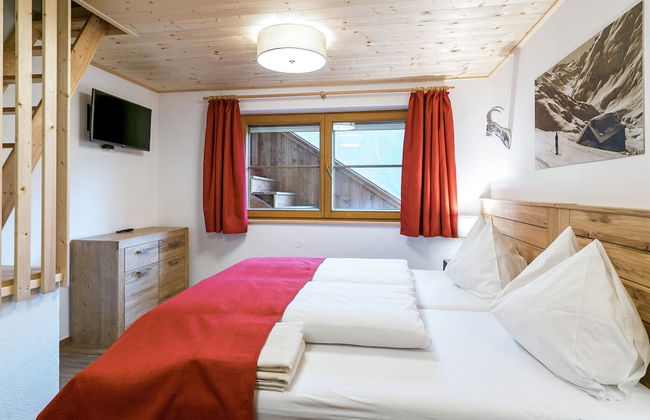 Luxurious Holiday Home in Saalbach-hinterglemm With Barbecue - Photo 11