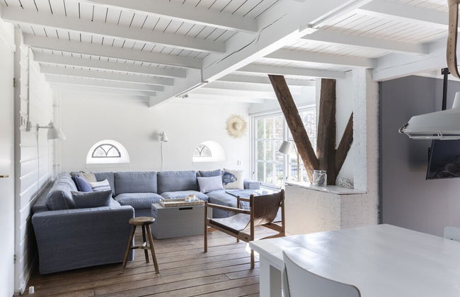 Luxuriously Restored Farmhouse With Trendy Interior Close to sea and Forest - Foto 47