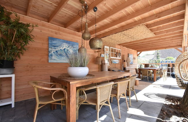 Luxuriously Restored Farmhouse With Trendy Interior Close to sea and Forest - Foto 73