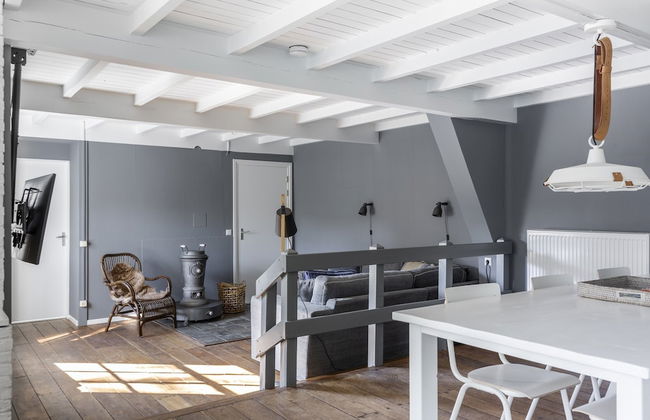 Luxuriously Restored Farmhouse With Trendy Interior Close to sea and Forest - Foto 46