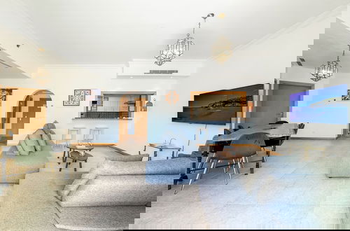Foto 18 - Upgraded 2BR Apartment at the Beach