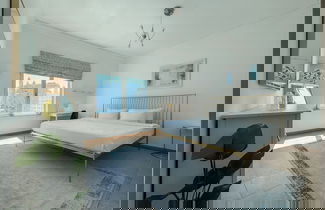 Foto 3 - Upgraded 2BR Apartment at the Beach