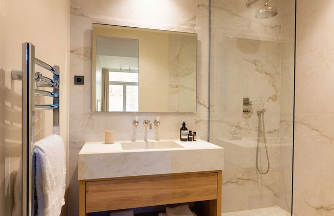 Luxurious Home in Paris for 6 People - Photo 8
