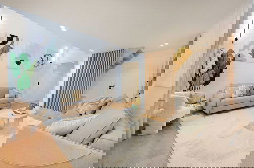 Foto 12 - Elegant Apartment With 2 Rooms