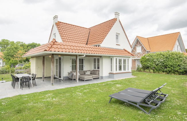 Villa in Cadzand-bad Near North Sea Beach - Foto 1