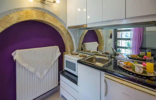 Snug Apartment in Kournas With Balcony/terrace - Photo 4