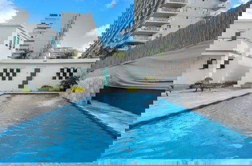 Foto 5 - Otium Rentals Beachfront Rental for Families