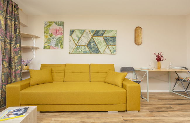 Żoliborz Modern 8th Floor by Renters - Photo 4