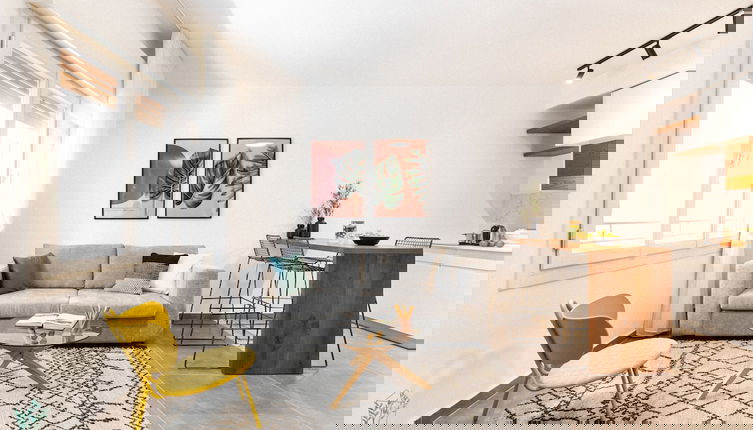 Photo 1 - HA MESILLA - Modern Collection - By HOMY