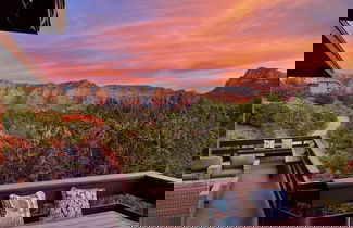 Foto 2 - 3-acre Private Designer Villa-borders Forest-forever Views
