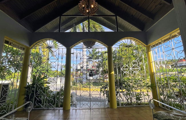 Yancey Largo Villa Perfect Jamaica Ironshore Getaway w Private Pool and Onsite Staff Services by RedAwning - Foto 62