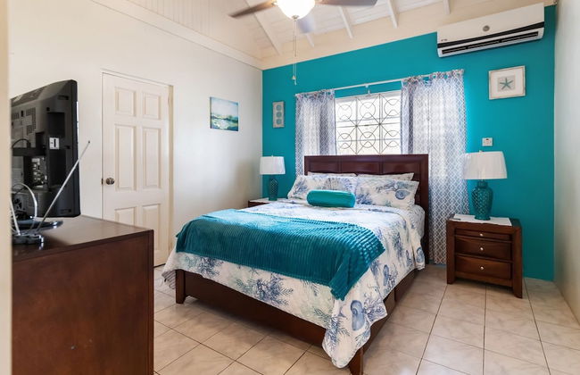 Yancey Largo Villa Perfect Jamaica Ironshore Getaway w Private Pool and Onsite Staff Services by RedAwning - Foto 9
