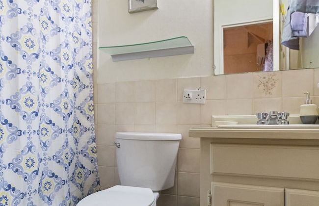 Yancey Largo Villa Perfect Jamaica Ironshore Getaway w Private Pool and Onsite Staff Services by RedAwning - Foto 44