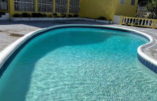 Yancey Largo Villa Perfect Jamaica Ironshore Getaway w Private Pool and Onsite Staff Services by RedAwning - Foto 46