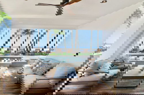 Foto 34 - Modern Beachfront Paradise - Hermosa Palms 8 by RedAwning