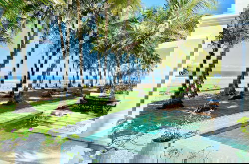 Foto 23 - Modern Beachfront Paradise - Hermosa Palms 8 by RedAwning