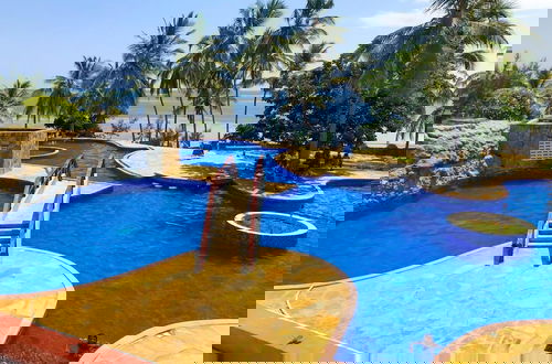 Foto 54 - Lux Suites Lamera Beachfront Apartments