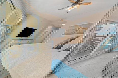 Foto 2 - Beach Colony Tower 4D