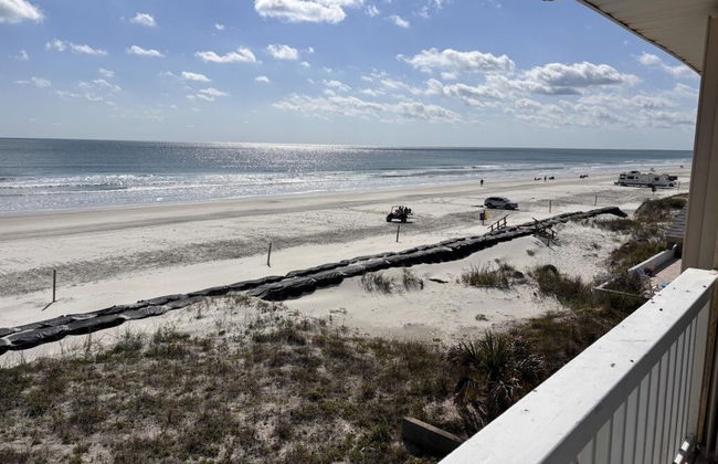 Ocean Front Beach Walking Distance To Flagler 4 Bedroom Home by RedAwning - Foto 31