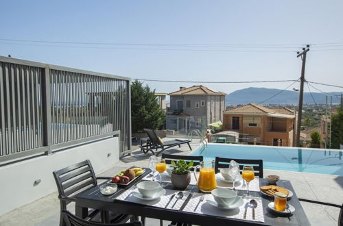 Foto 16 - Aloft Luxury Villas With Heated Pool and sea View