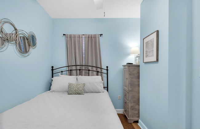 Sterling Shores 916 - Photo 3