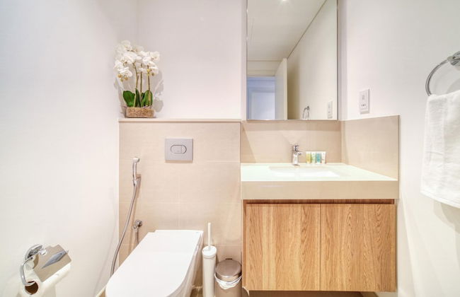 Classy Downtown 2BR w City View Balcony - Foto 19