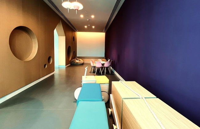 Classy Downtown 2BR w City View Balcony - Foto 10