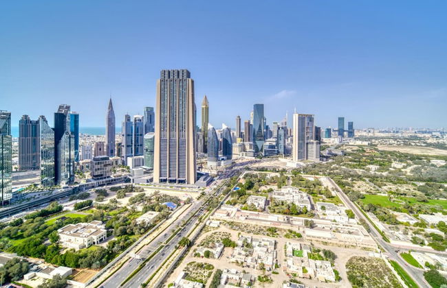 Classy Downtown 2BR w City View Balcony - Foto 13