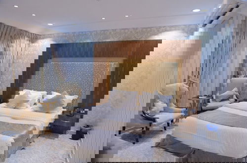 Foto 8 - Crown City Hotel