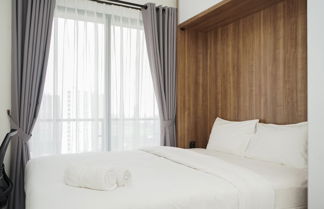 Photo 1 - Cozy Living Studio Sky House Bsd Apartment